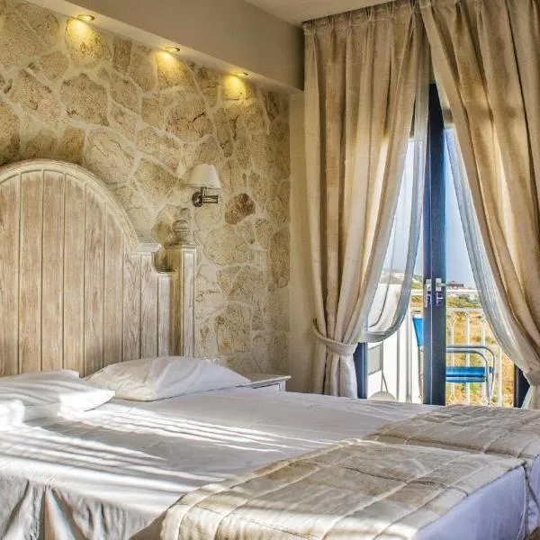 Frini Studios, hotel di Plomarion