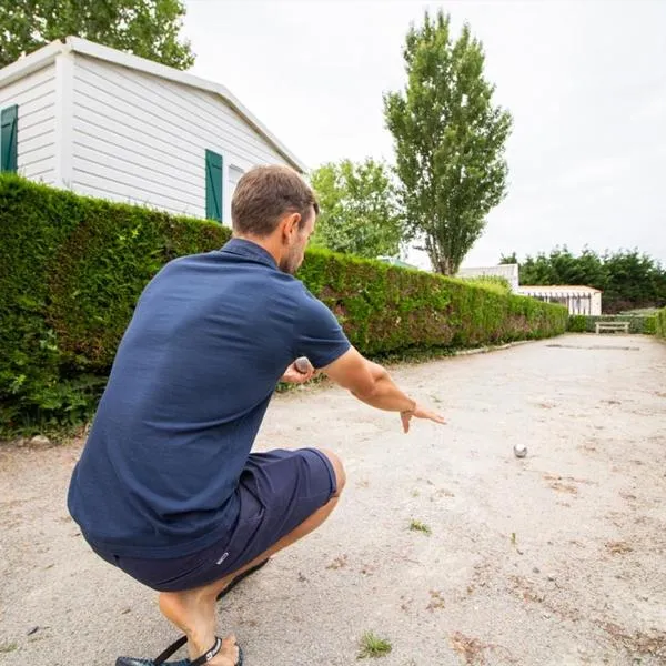 Camping La Pointe Saint-Gildas - Maeva, hotel en Préfailles