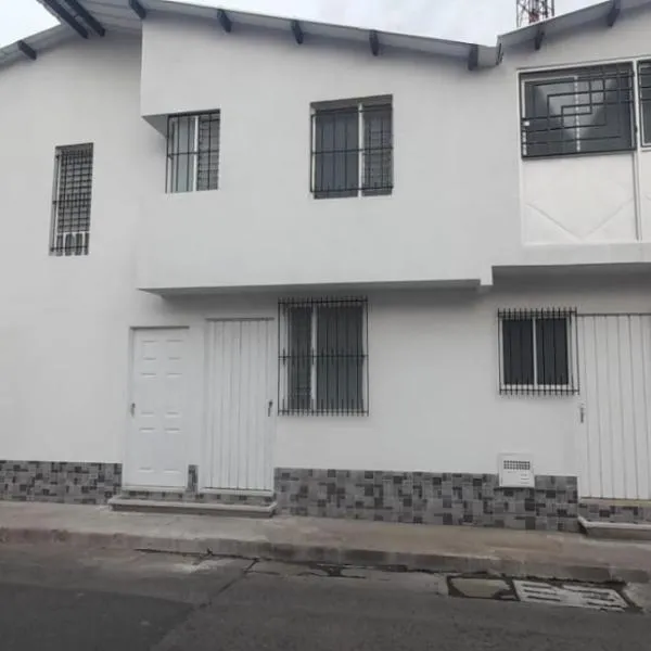 APARTAHOTEL BUSTAMANTE APTO 1 vip, hotel v destinaci Buga