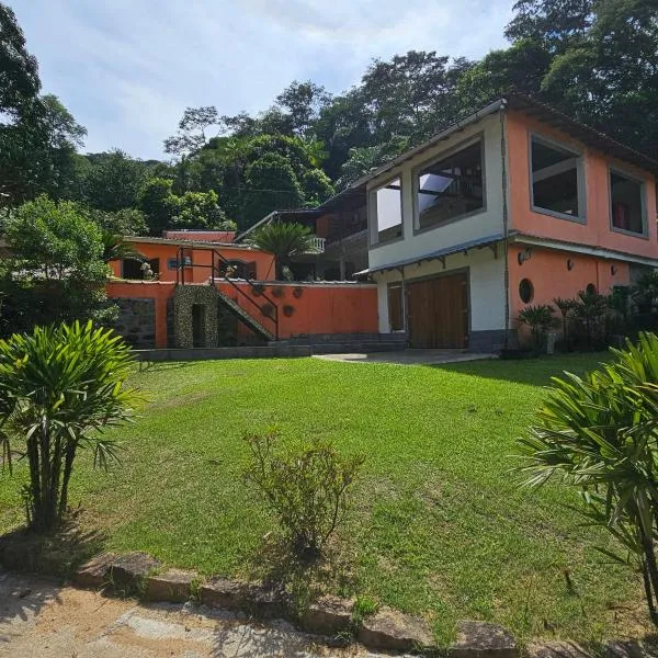 Casa tia Rosa hospedagem familiar, hotel v destinaci Guapimirim
