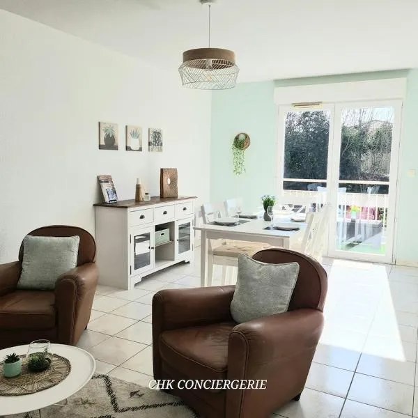 La Balière T3 rénové terrasse 20min du Puy duFou, hotel in Pouzauges