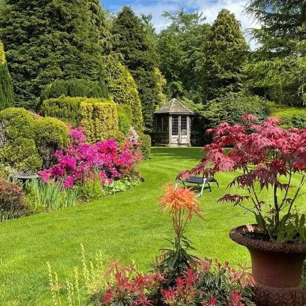 Brentwood Cottage, hotel v destinaci Charlesworth