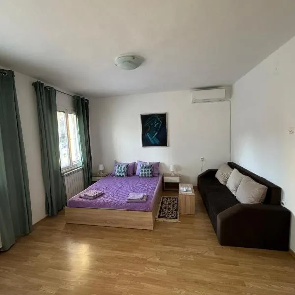 City Center Punte Apartment: Skopje şehrinde bir otel