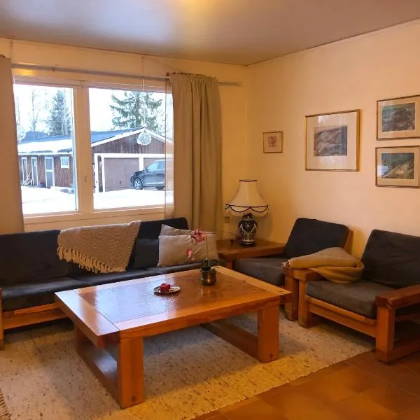 Apartment near the lake Gissjö, Fränsta, hotel v destinaci Fränsta