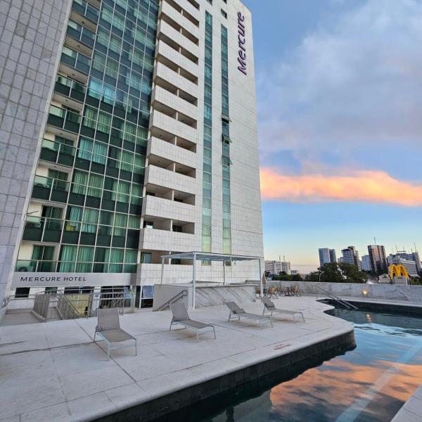 FLAT NO MERCURE BRASÍLIA LIDER, COM LIMPEZA DIÁRIA GRÁTIS, AO LADO DA ESPLANADA DOS MINISTÉRIOS, ESTÁDIO MANÉ GARRINCHA E CENTRO DE CONVENÇÕES, COM PISCINA, ACADEMIA, RESTAURANTE, RECEPÇÃO 24HS By REI DOS FLATS