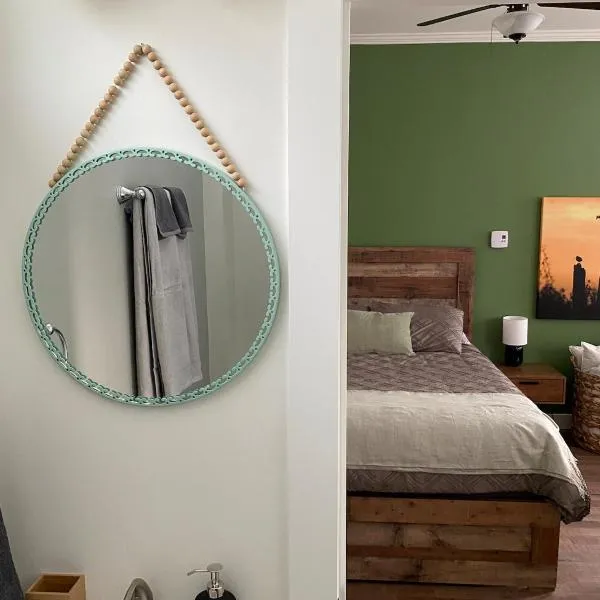 Birch Suite, hotel in Golden