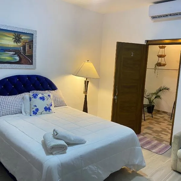 Only Room By Merengue House, 8 minutos airport, hotel a Monte Adentro