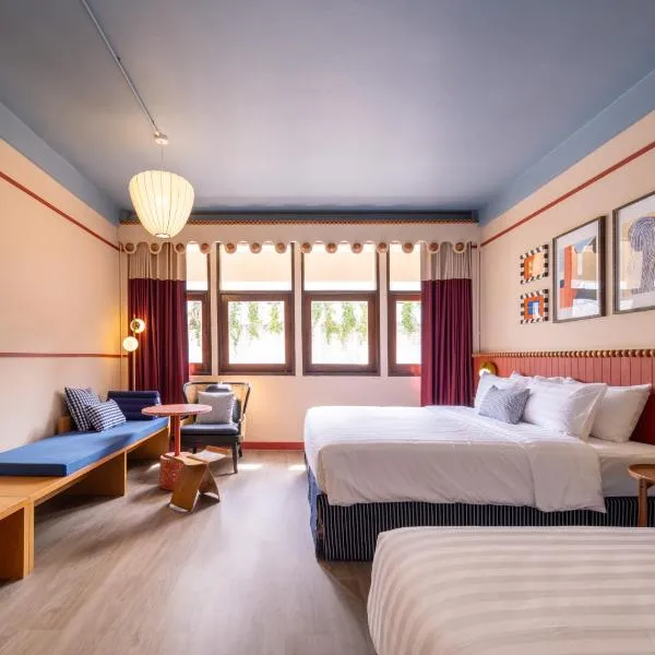 Blu Dock Restel Bangkok, khách sạn ở Bangkok