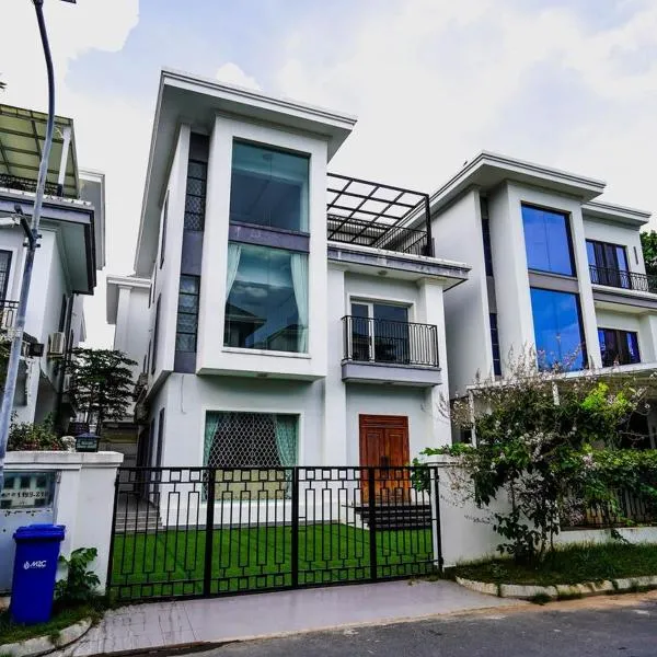 Peaceful Home for Big Groups — None, Phnom Penh