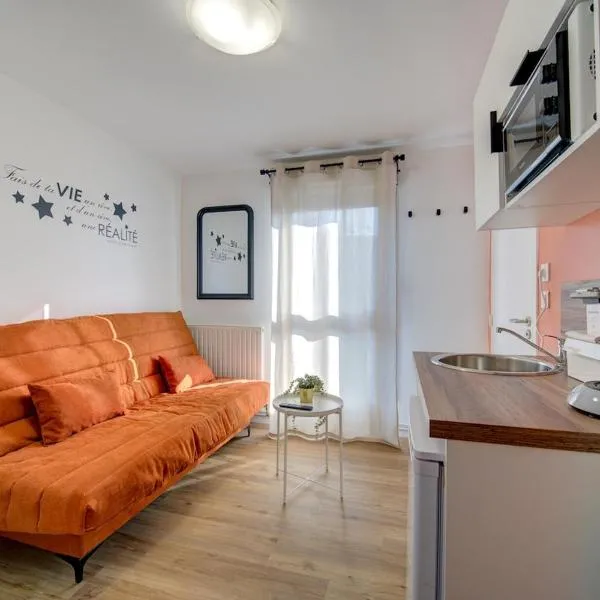 Mars - Proche A10 - 2V - Parking, hotel in Saint-Pierre-des-Corps