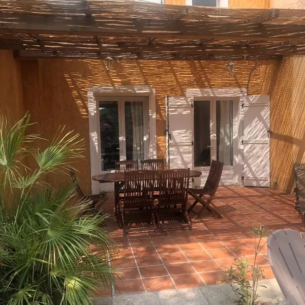 Les Borrels, hotel en Hyères