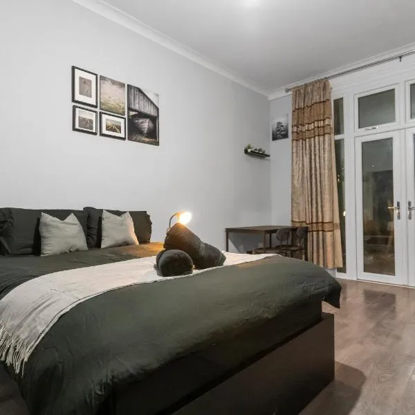 Modern Moseley Studio - 3, hotel en Birmingham