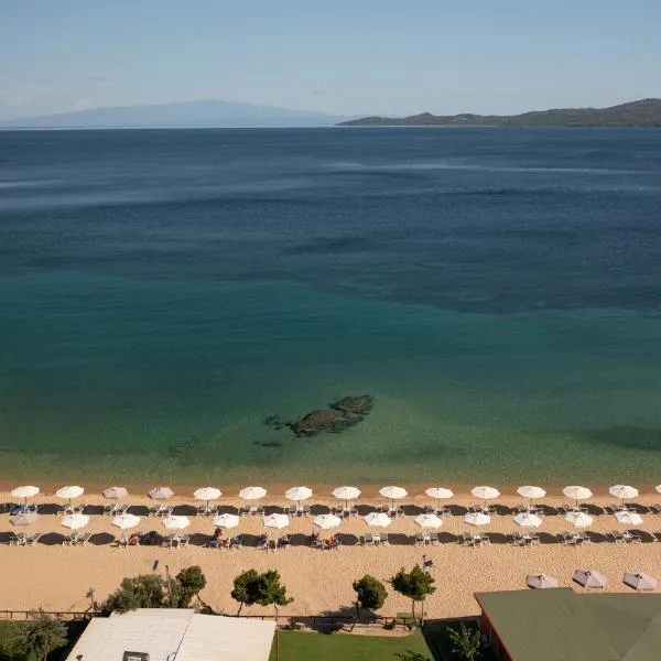 Komitsa Luxury Apartments, hotel v destinaci Nea Roda