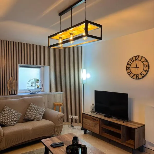 Gîte chez Salvatore Vresse，位于瑟穆瓦河畔夫雷斯的酒店