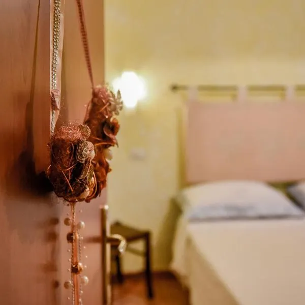 Giardino dei Limoni Rooms, khách sạn ở Oliena