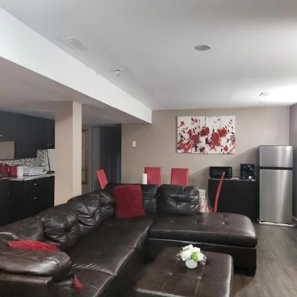Blissful 2Bedroom Cozy Lowerlevel Unit PrivateEntrance, hotel en Gatineau