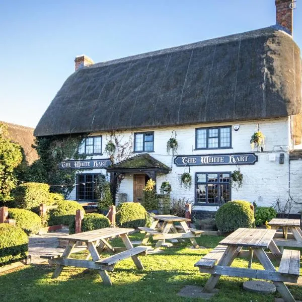 The White Hart, Wroughton، فندق في سويندون