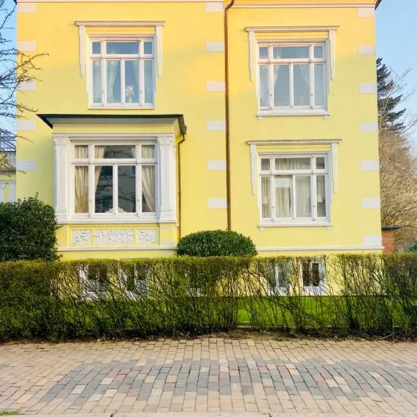 Ankerplatz Neumünster, Parkplatz، فندق في نويمونستر