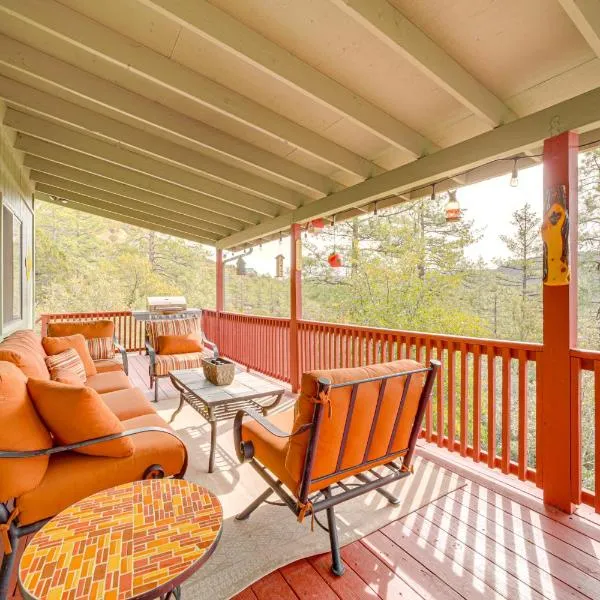 Strawberry Hideaway in the Pines with Hot Tub!, hotel in Pine