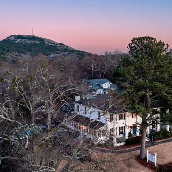 Stone Mountain Manor, hotel in Stone Mountain