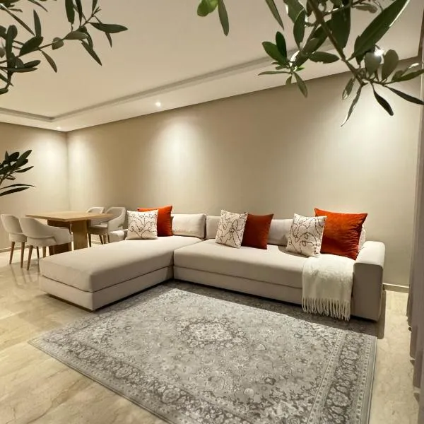 Minimalist Escape - Between Rabat Agdal Station & Corniche, hotel in Rabat