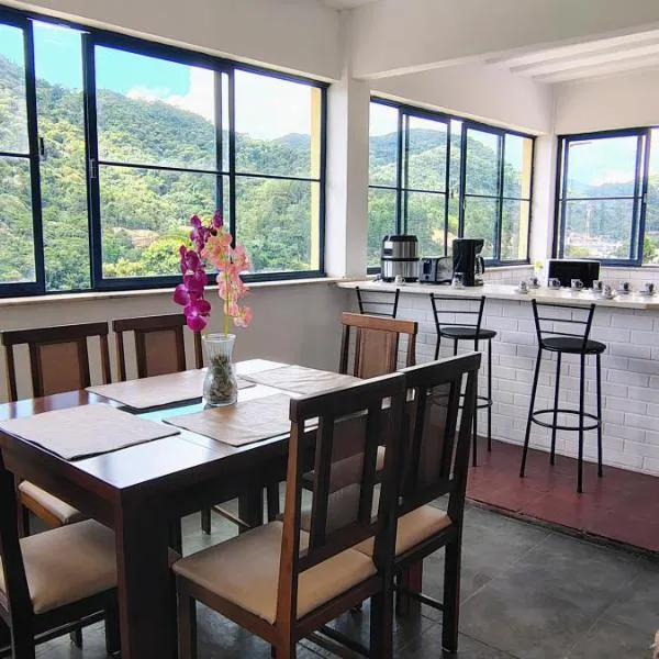 Casa Serra dos Cavalos, hotel in Teresópolis