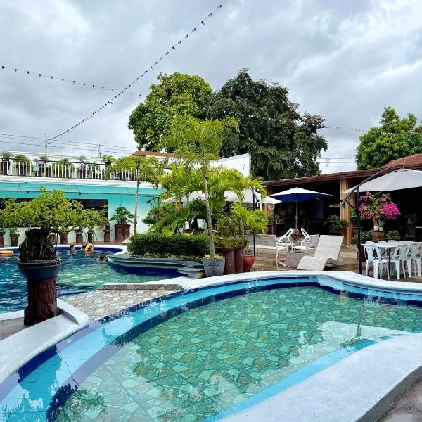 Vincent Resort Hotel, hotel v destinaci Angeles