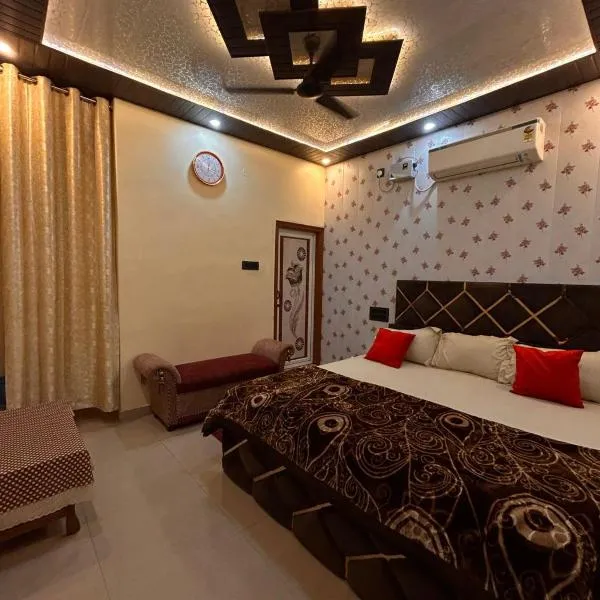 TEMPLE TOWN HOMES assi ghat Varanasi، فندق في فاراناسي