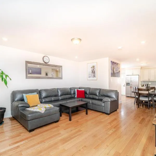 39 - 3BR Quincy - Stunning Townhouse near Adams, hotel in Quincy