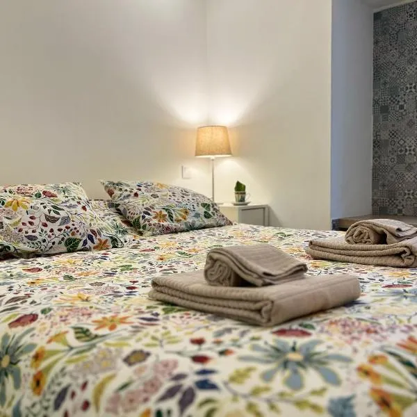 Apartment in Alfama for Two, hotel em Lisboa