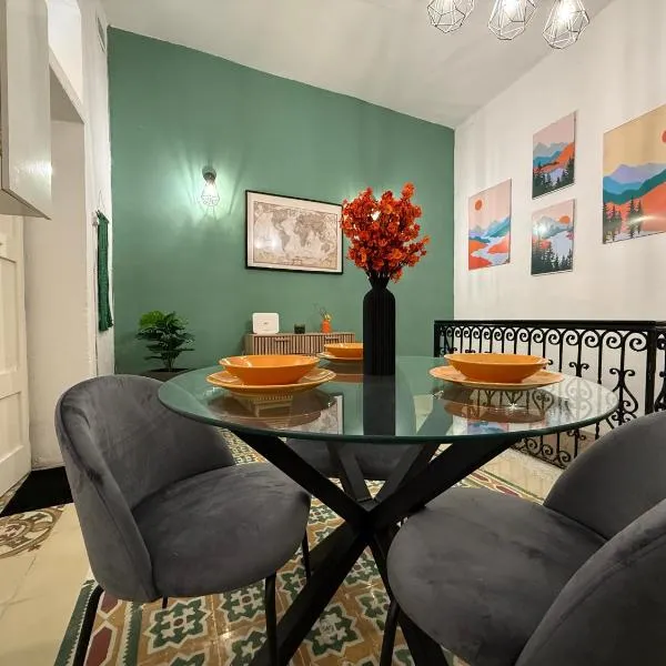 Entire Apartment in Cospicua with a Cellar!, hotel v destinaci Cospicua