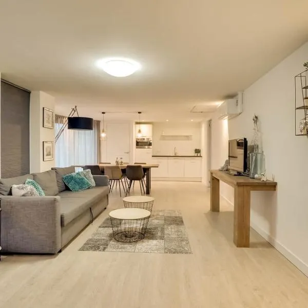 Luxury apartment in the center, hotel v destinaci Medemblik