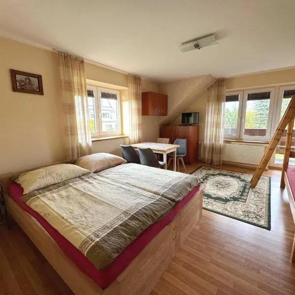Pod Jednym Dachem, hotel v destinaci Skawa