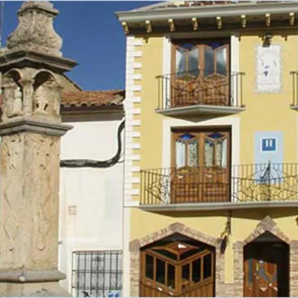 Hostal Las Grullas, hotell i Daroca