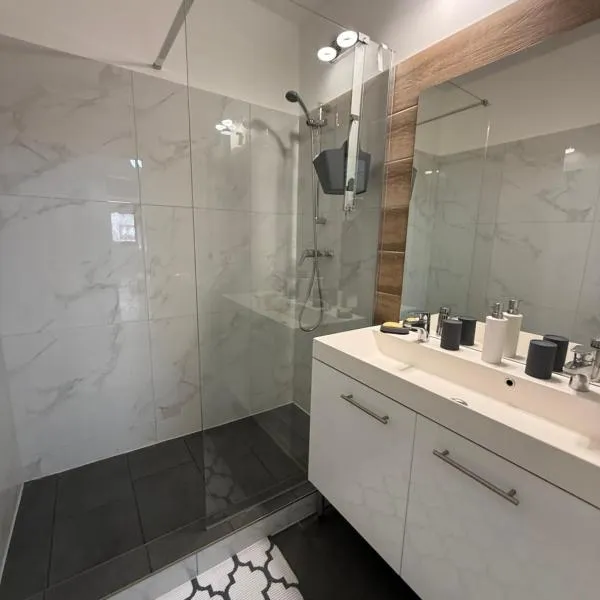 Szántó apartman, hotel v destinácii Szolnok