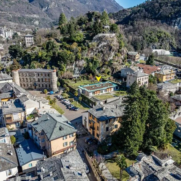 Piazza Castello LT, hotel Chiavennában