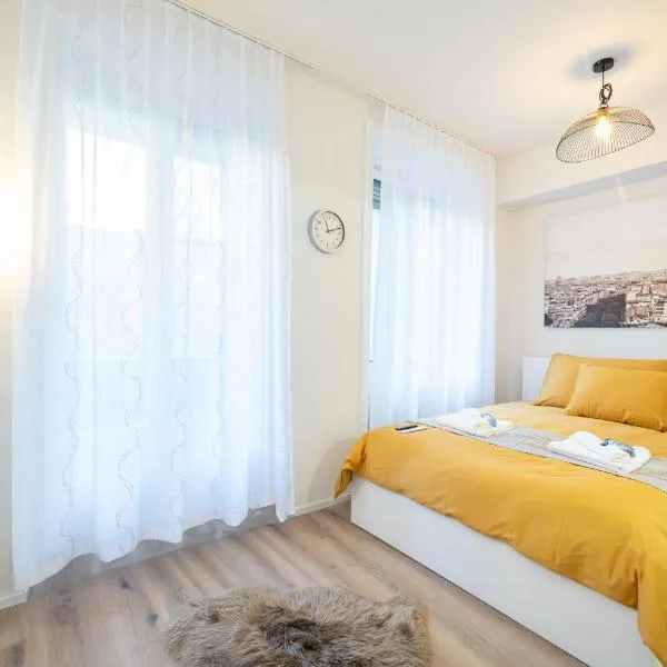 Studio Apartment - Central - Kitchen - self check in, hotel v Basileji