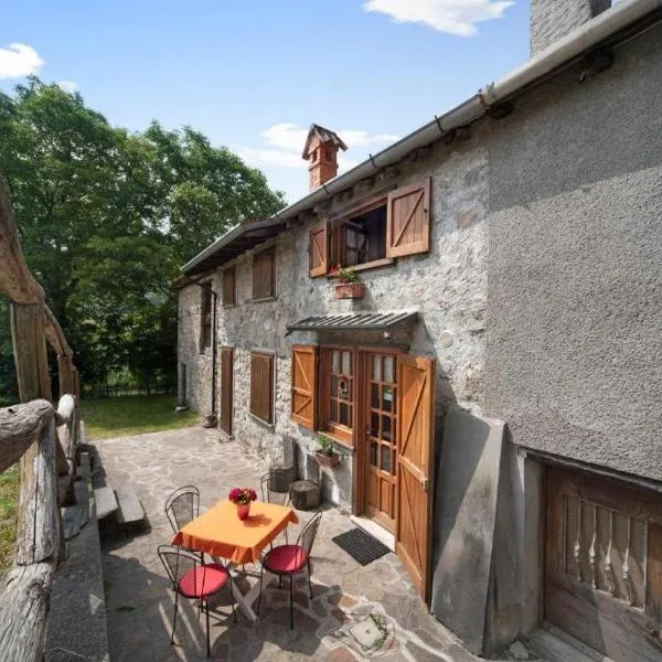 Casa tra i boschi, ξενοδοχείο σε Esino Lario