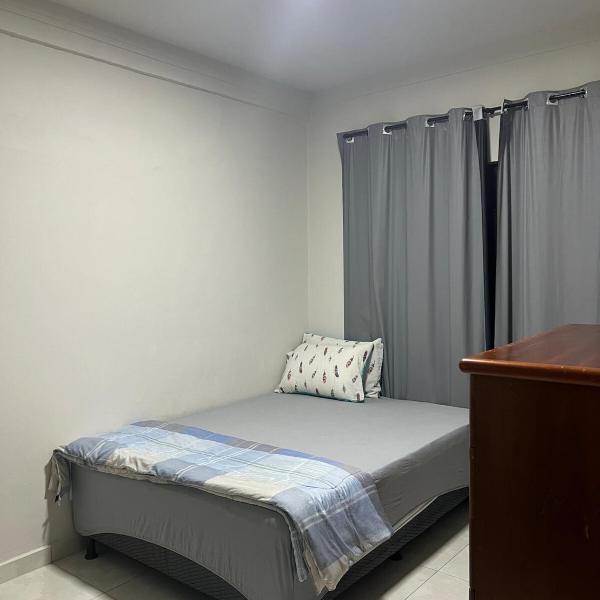 Apartamento Inteiro perto de tudo e garagem Um achado - Foto 2