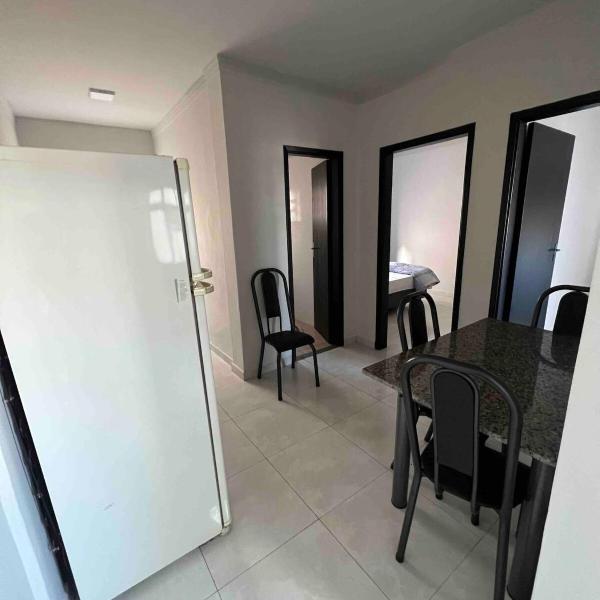 Apartamento Inteiro perto de tudo e garagem Um achado - Foto 4