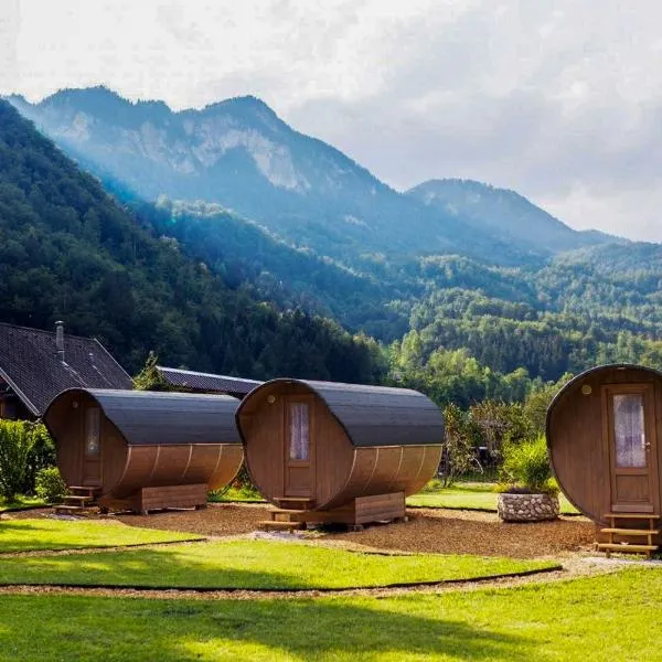 4 Elements Glamping & Apartments, hotel v Bledu