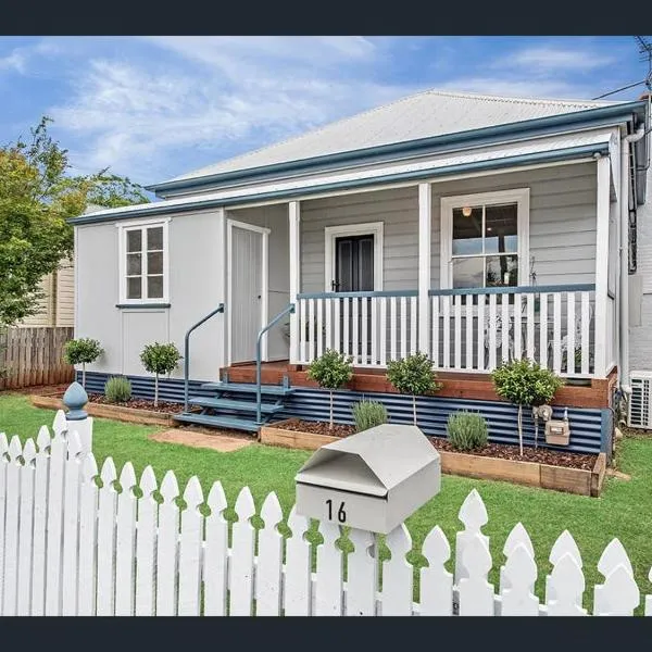 Eton Cottage - Central Boutique Stay, hotel v destinaci Toowoomba