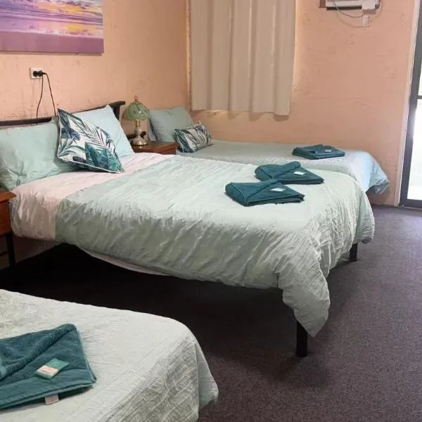 Mt Morgan Motel & Van Park, hotel v destinaci Ulogie