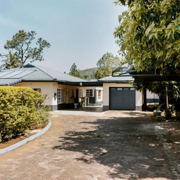 The White Rose Home, hotel in Lobamba