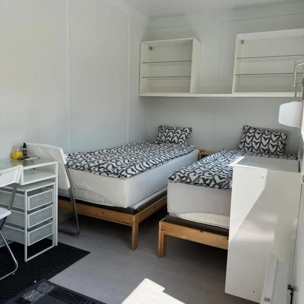 Möbilierter Wohncontainer für bis zu 2 Personen in der Gemeinde Rutzenham, hotel a Rutzenham