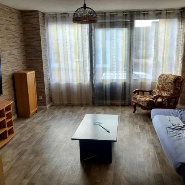 Maison 6 couchages, hotel em Bellevesvre