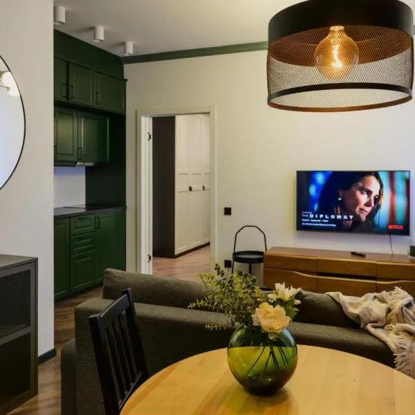 Marijas Designer Apartment - Quiet Luxury in the Heart of Riga, hotel di Rīga