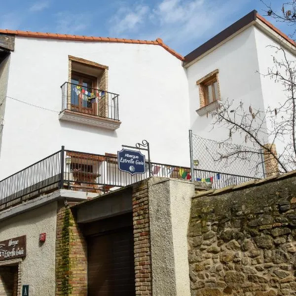 Albergue Estrella Guia, hotel Puente la Reinában