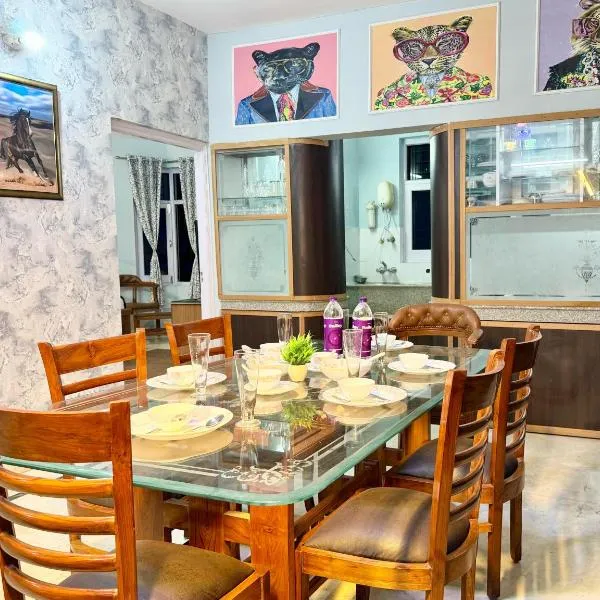 The Rohi villa kasauli 3BR open air terrace garden, hotel a Kasauli