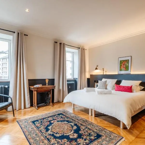 Le Falcoz – hotel w mieście Saint-Jean-de-Maurienne